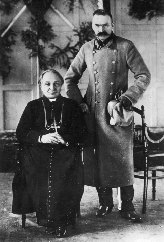 Bp Władysław Bandurski i Józef Piłsudski